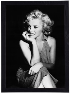 Obraz w czarnej ramie w rozmiarze 50x70 cm- Marilyn Monroe 3