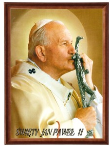 Obraz w ramie o tematyce religijnej w rozmiarze 50x70cm - Jan Paweł II z krzyżem