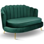 Sofa LIVIA Muszelka w kolorze zielonym z pikowanym oparciem i złotymi nogami