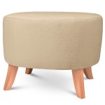 Tapicerowana pufa owalna 52x62x46 cm ŚREDNIA w kolorze piaskowym - siedzisko z tkaniny imitującej futro, z drewnianymi nóżkami w kolorze naturalnego drewna