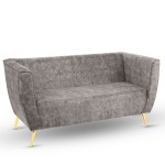 Sofa Lara z welurowej tkaniny w kolorze szarym z przeszyciami i złotymi nogami