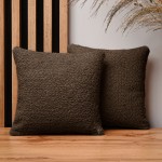Dekoracyjna poszewka na poduszkę 30x30 cm w kolorze czekoladowym z tkaniny szenilowej z teksturą 