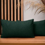 Dekoracyjna poszewka na poduszkę 30x50 cm w kolorze butelkowej zieleni z tkaniny szenilowej z teksturą 