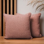 Dekoracyjna poszewka na poduszkę 40x40 cm w kolorze łososiowym z  tkaniny szenilowej z teksturą 