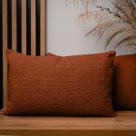 Dekoracyjna poszewka na poduszkę 40x60 cm w kolorze miedzianym z tkaniny szenilowej z teksturą