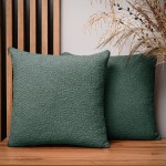 Dekoracyjna poszewka na poduszkę 45x45 cm w kolorze szałwiowym z tkaniny szenilowej z teksturą 