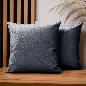 Dekoracyjna poszewka na poduszkę 40x40 cm w kolorze szaroniebieskim z tkaniny welurowej z teksturą “kropelki”