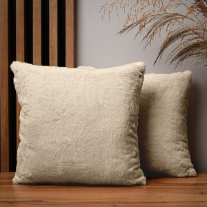 Dekoracyjna poszewka na poduszkę 40x40 cm w kolorze kremowym z imitacji futra 