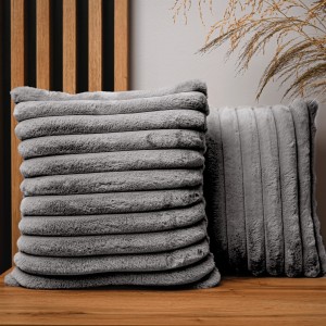 Dekoracyjna poszewka na poduszkę 40x40 cm w kolorze szarym z imitacji futra z przeszyciami