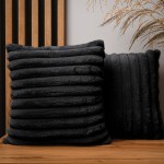 Dekoracyjna poszewka na poduszkę 40x40 cm w kolorze antracytowym z imitacji futra z przeszyciami