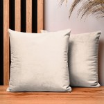 Dekoracyjna poszewka na poduszkę 30x30 cm w kolorze jasnobeżowym z tkaniny welurowej 