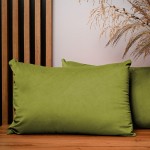 Dekoracyjna poszewka na poduszkę 40x60 cm w kolorze oliwkowym z tkaniny welurowej