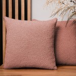 Dekoracyjna poszewka na poduszkę 55x55 cm w kolorze łososiowym z tkaniny szenilowej z teksturą 