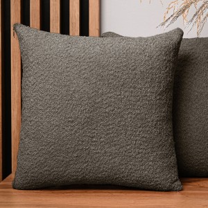 Dekoracyjna poszewka na poduszkę 60x60 cm w kolorze ciemnobrązowym z tkaniny szenilowej z teksturą