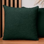 Dekoracyjna poszewka na poduszkę 60x60 cm w kolorze butelkowej zieleni z tkaniny szenilowej z teksturą 