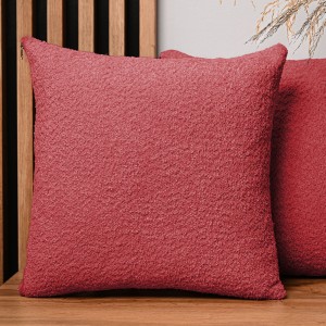 Dekoracyjna poszewka na poduszkę 60x60 cm w kolorze koralowym z tkaniny szenilowej z teksturą