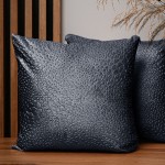 Dekoracyjna poszewka na poduszkę 45x45 cm w kolorze szaroniebieskim z tkaniny welurowej z teksturą “kropelki"