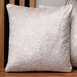 Dekoracyjna poszewka na poduszkę 60x60 cm w kolorze pudrowym różu z tkaniny welurowej z teksturą “kropelki"