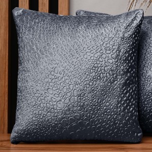 Dekoracyjna poszewka na poduszkę 60x60 cm w kolorze szaroniebieskim z tkaniny welurowej z teksturą “kropelki"