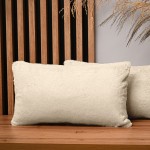 Dekoracyjna poszewka na poduszkę 30x50 cm w kolorze kremowym z imitacji futra