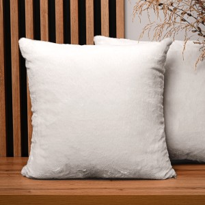 Dekoracyjna poszewka na poduszkę 50x50 cm w kolorze jasnoszarym z imitacji futra