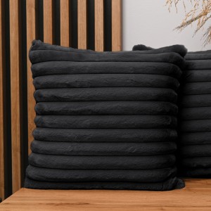 Dekoracyjna poszewka na poduszkę 45x45 cm w kolorze antracytowym z imitacji futra z przeszyciami